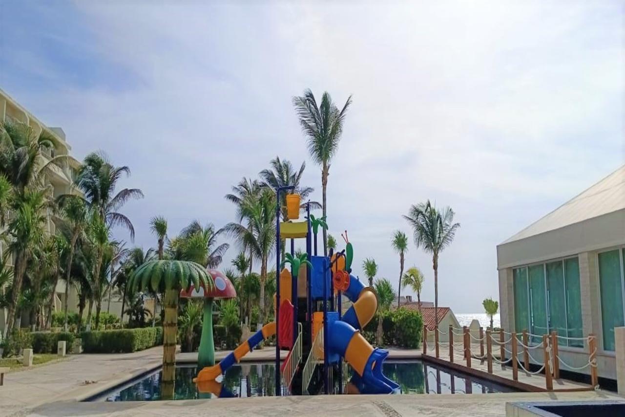 Solymar Beach Condos Cancun Exterior photo
