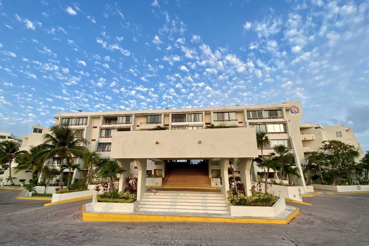 Solymar Beach Condos Cancun Exterior photo