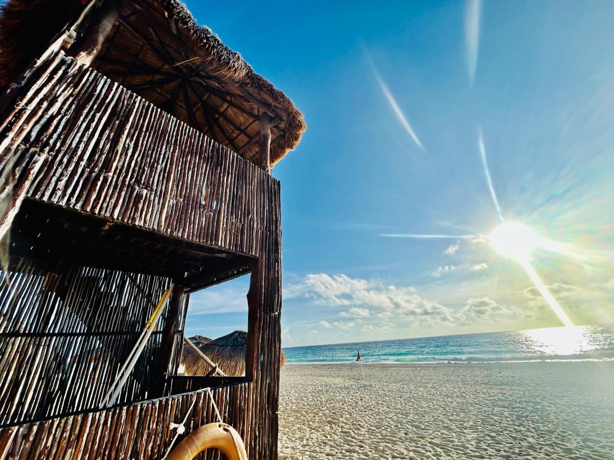 Solymar Beach Condos Cancun Exterior photo