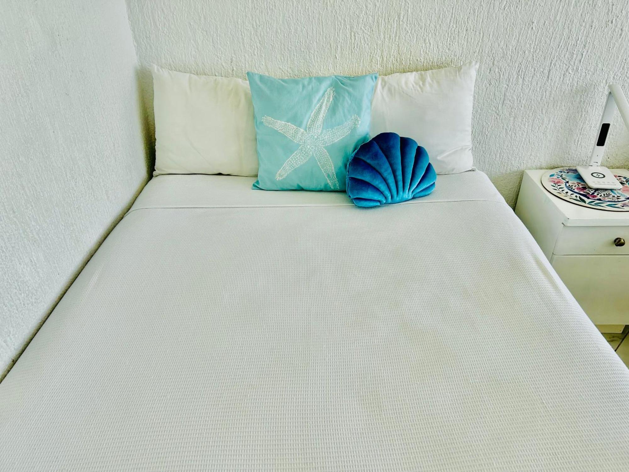 Solymar Beach Condos Cancun Room photo