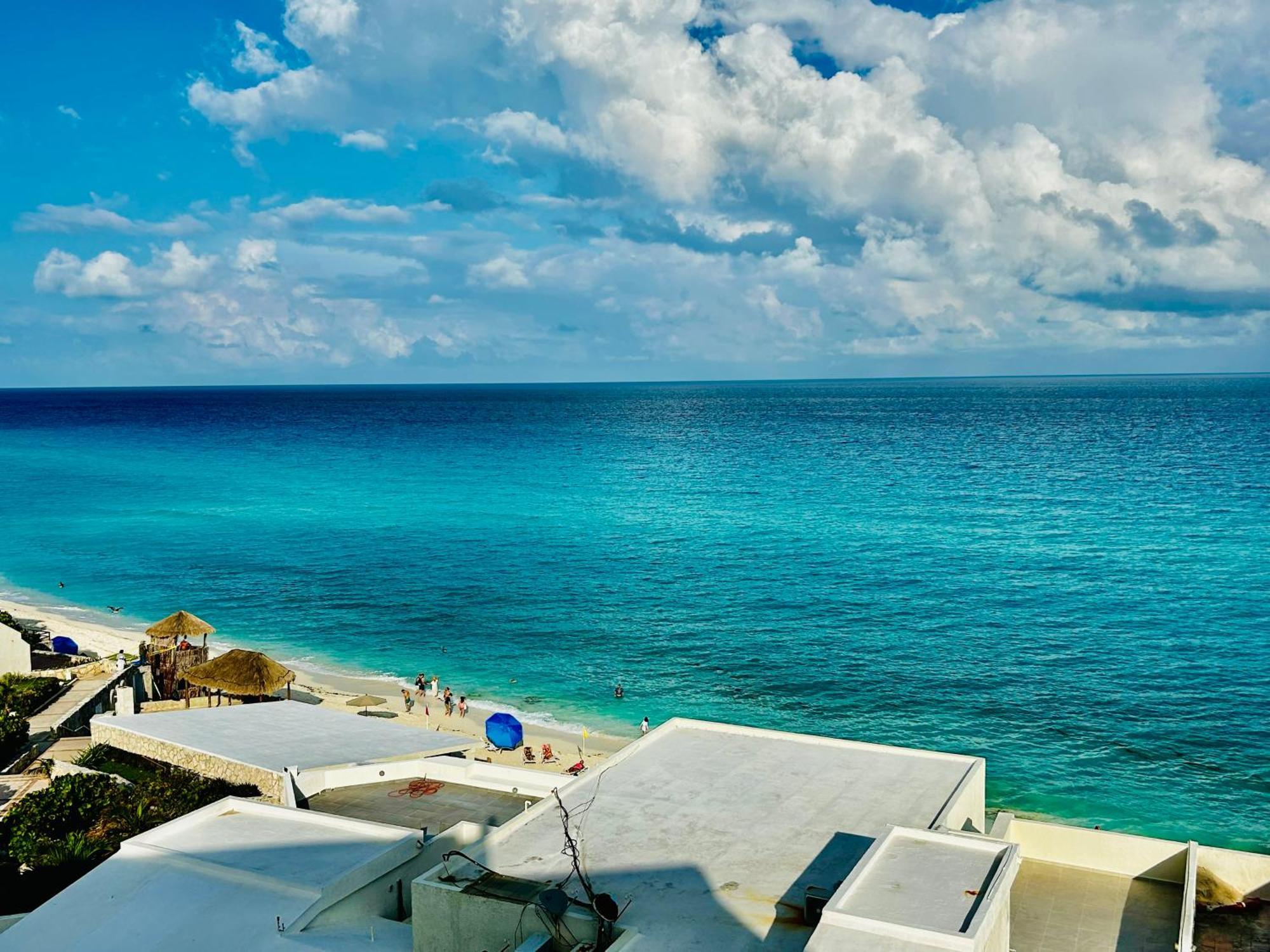 Solymar Beach Condos Cancun Room photo