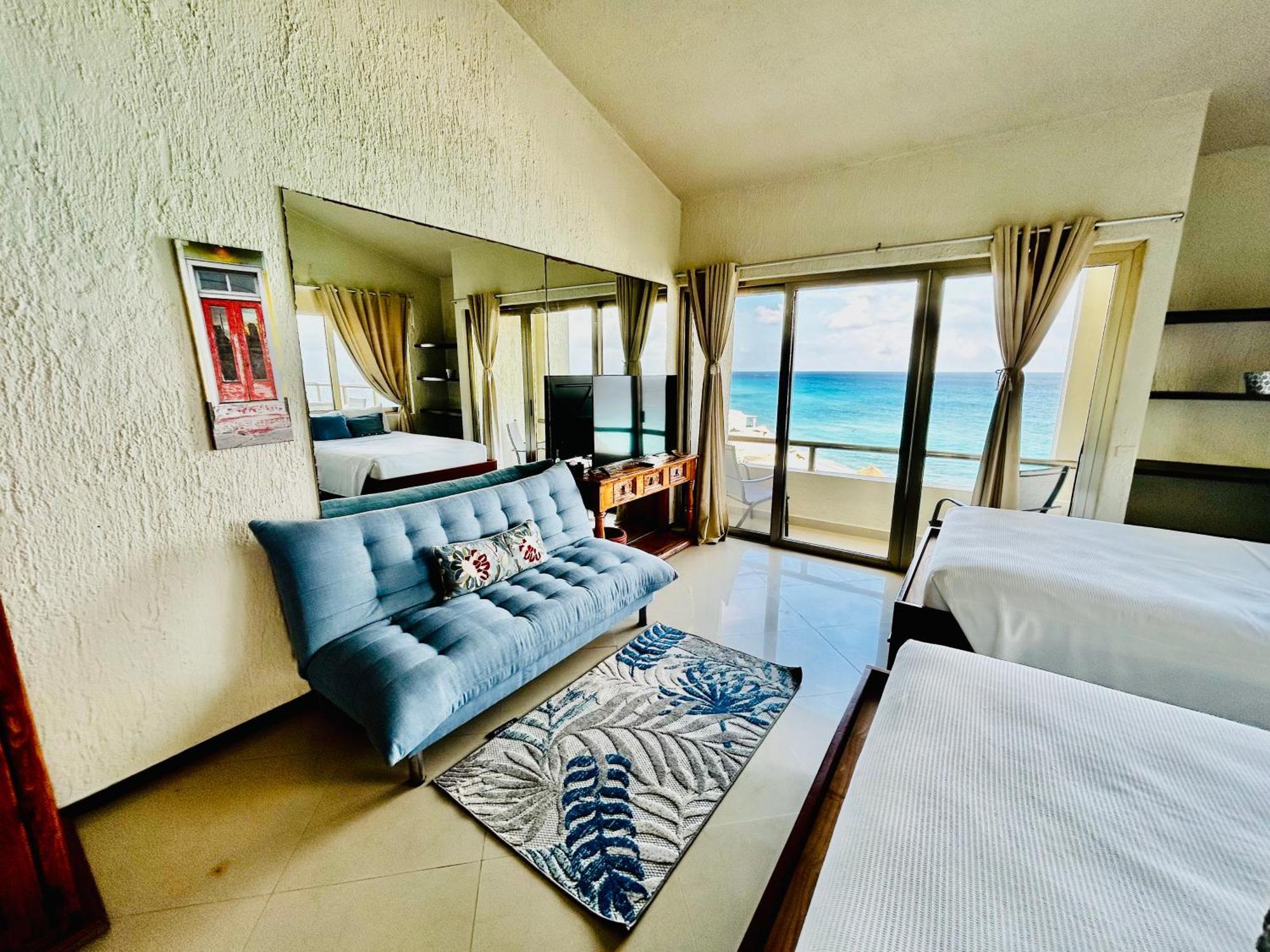Solymar Beach Condos Cancun Exterior photo