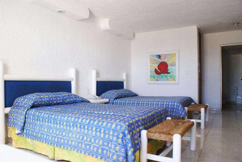 Solymar Beach Condos Cancun Exterior photo